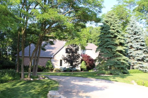 60 Timber Ridge Ct, Milan, MI, 48160-8927 | Card Image