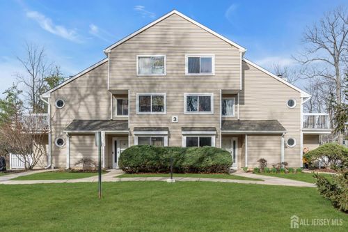 33 Deerberry Ln, Monmouth Junction, NJ, 08852-2003 | Card Image