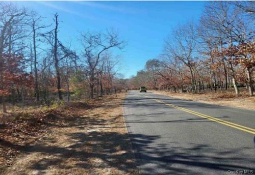 550 Wainscott Northwest Rd, East Hampton, NY, 11937 | Card Image