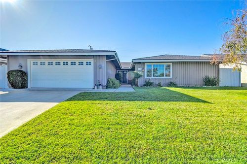 916 Boxwood Ave, Fullerton, CA, 92835-2713 | Card Image
