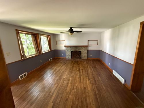 1207 Clinton St, Algonac, MI, 48001-1410 | Card Image