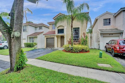 10749 Lenox Rd, Hollywood, FL, 33026-5013 | Card Image