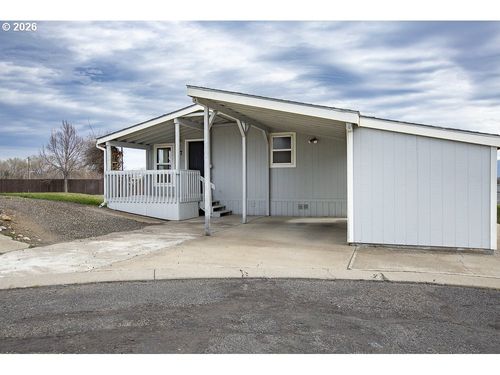 313 12th St, La Grande, OR, 97850-2838 | Card Image