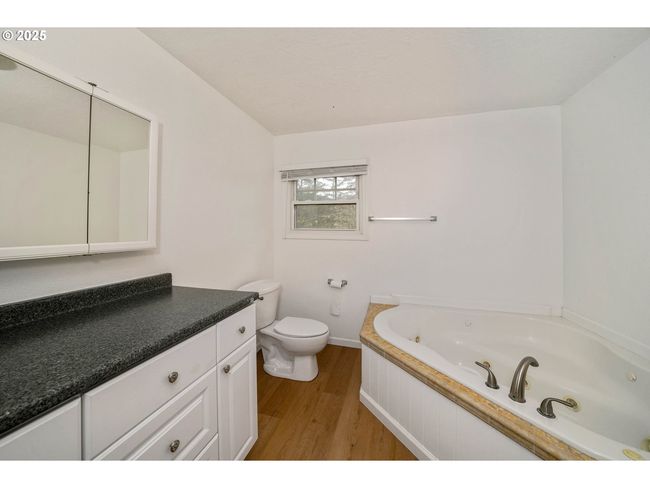 11224 Summit Loop Se, House other with 6 bedrooms, 6 bathrooms and 3 parking in Turner OR | Image 31