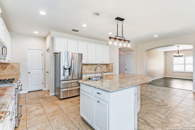 10302 Cima Vis, House other with 4 bedrooms, 7 bathrooms and null parking in Helotes TX | Image 7