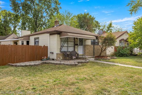 20001 Annapolis St, Dearborn Heights, MI, 48125-3105 | Card Image