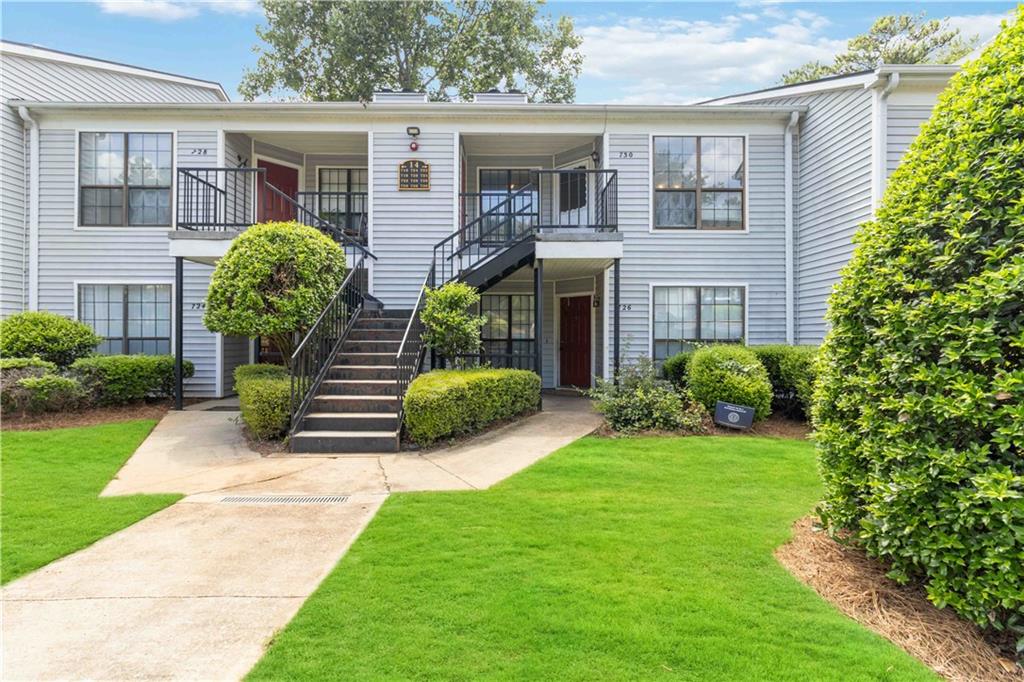 Windchase Ln, Stone Mountain, GA 30083