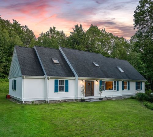 240 Mountain Rd, Sandwich, NH, 03227-3554 | Card Image