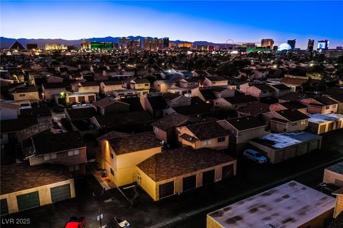 5227 Garden Ln, Las Vegas, NV, 89119-1815 | Card Image