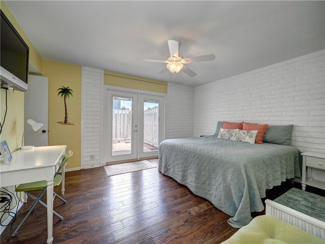 APT-133 - 4901 State Highway 361, Condo with 2 bedrooms, 2 bathrooms and null parking in Port Aransas TX | Image 14
