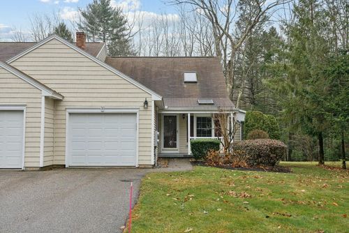 18-39 Hampton Glen Drive, Kennebunk, ME, 04043 | Card Image