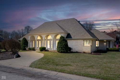 6520 Forrest Commons Blvd, Indianapolis, IN, 46227-2390 | Card Image