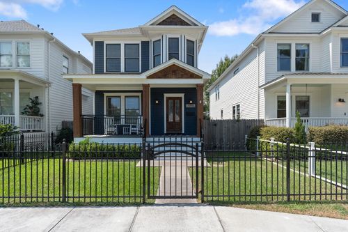 a-919 Ashland St, Houston, TX, 77008-6733 | Card Image