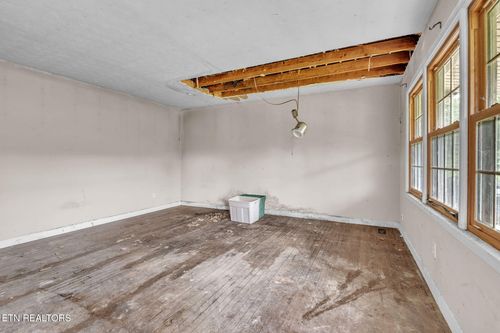 241 Cumberland View Ests, Rocky Top, TN, 37769-6137 | Card Image