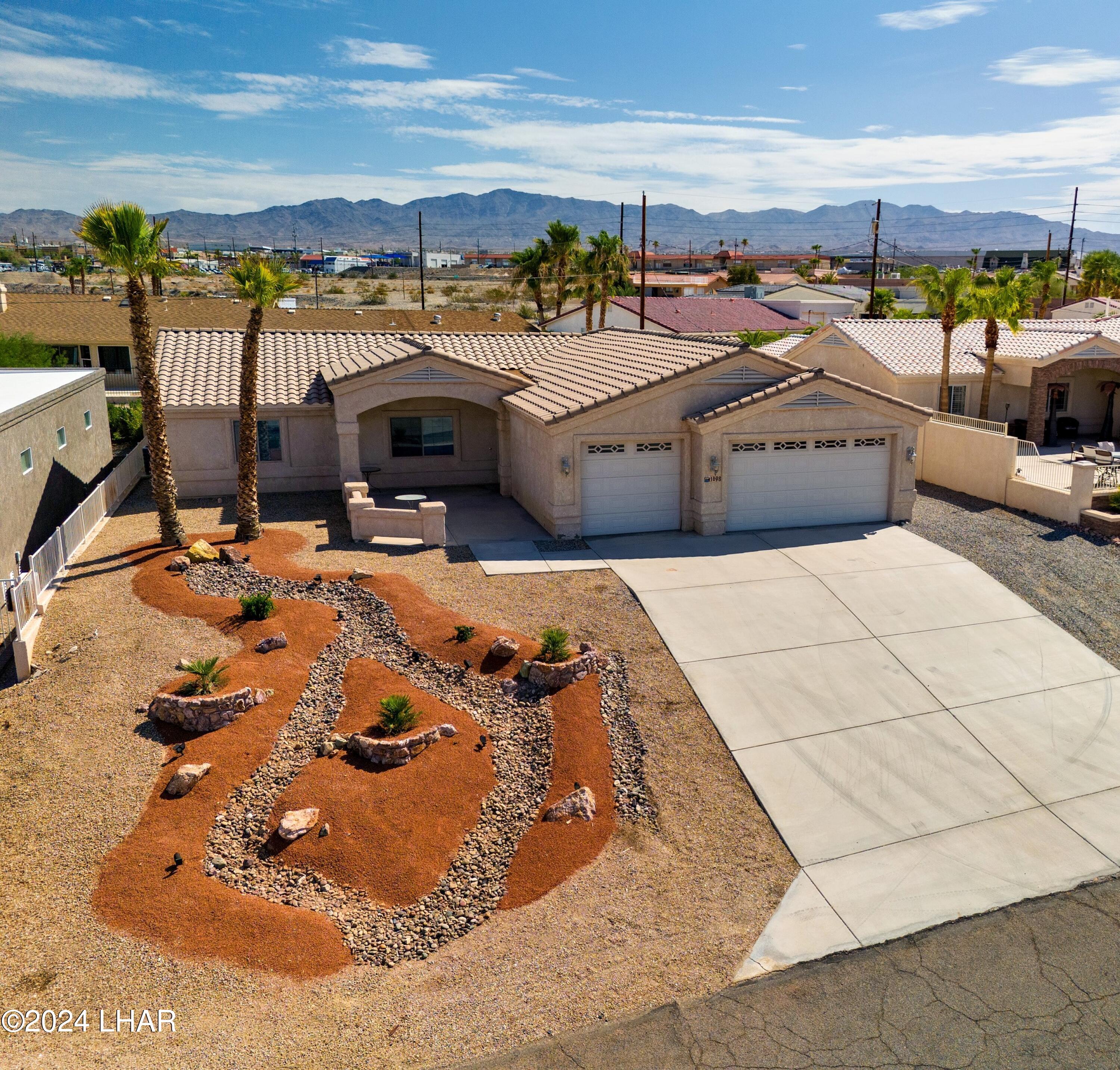 Peachblossom Dr, Lake Havasu City, AZ 86403