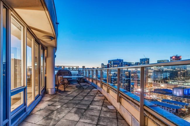 3705 689 Abbott Street, Condo with 3 bedrooms, 0 bathrooms and 2 parking in Vancouver BC | Image 3