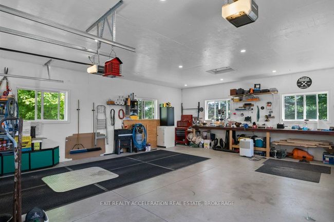 2492 County Rd 41, House other with 3 bedrooms, 2 bathrooms and 6 parking in Roblin ON | Image 37