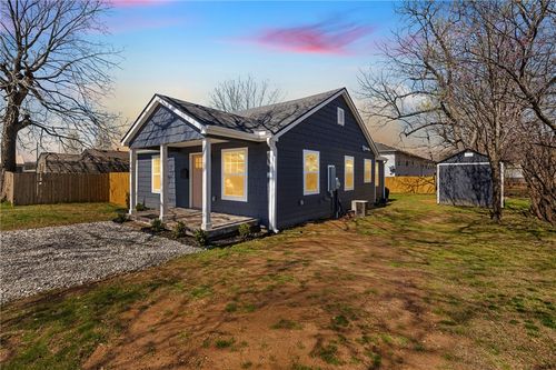 1204 W Center Ave, Springdale, AR, 72764-4170 | Card Image