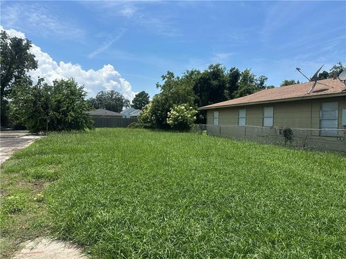 7536 Forest Glen Rd, New Orleans, LA, 70127-1882 | Card Image