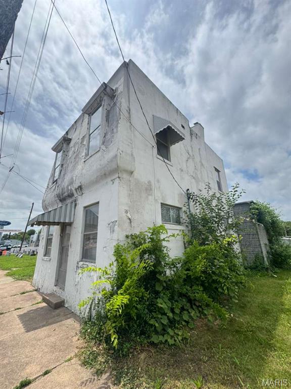Commercial Sale in Belleville 3