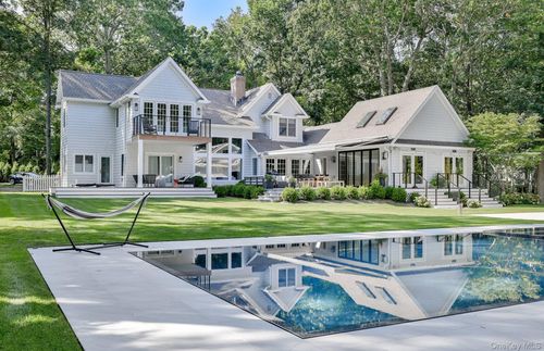 1 Fox Xing, Sag Harbor, NY, 11963-4315 | Card Image