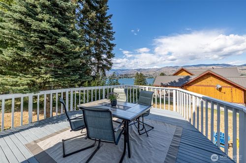4124 Lakeview Pl, Chelan, WA, 98816-9343 | Card Image