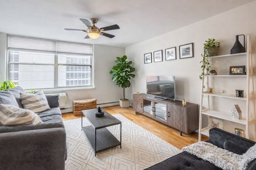 apt-1203-3033 N Sheridan Rd, Chicago, IL, 60657-5558 | Card Image