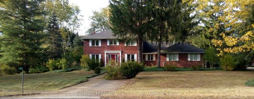 683 Canboro Rd, Fenwick, ON, L0S1C0 | Card Image