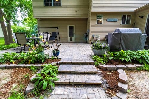 8314 Mill Pointe Ct, Goodrich, MI, 48438-9313 | Card Image