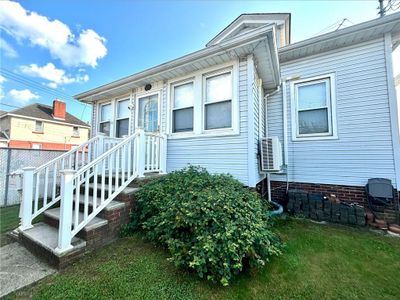 528 Lincoln Avenue, House other with 2 bedrooms, 1 bathrooms and null parking in State Island NY | Image 2