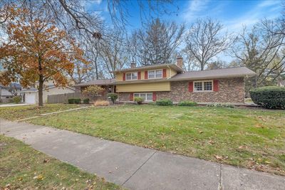 44 Bunting Lane, House other with 4 bedrooms, 2 bathrooms and 2 parking in Naperville IL | Image 1