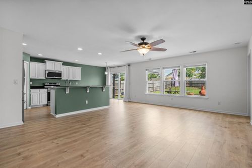 557 Rusting Oak Dr, Columbia, SC, 29209-4484 | Card Image