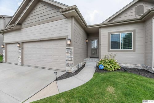 4602 N 175th St, Omaha, NE, 68116-3160 | Card Image