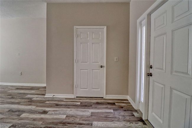 8509 Broken Willow Ct, Townhouse with 3 bedrooms, 3 bathrooms and null parking in TAMPA FL | Image 4