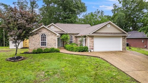 7 Chudleigh Ln, Bella Vista, AR, 72714-3135 | Card Image