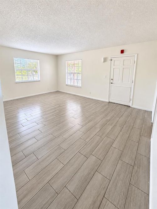 2a-3100 Coral Springs Dr, Coral Springs, FL, 33065-3809 | Card Image