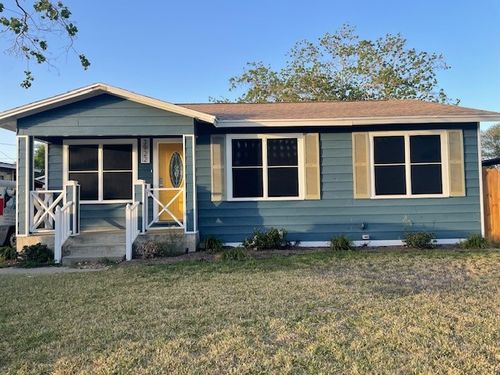 3922 Bradford Dr, Corpus Christi, TX, 78415-2525 | Card Image