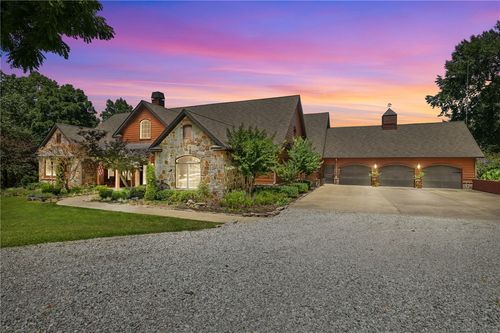 315 Buckskin Rdg, Pineville, MO, 64856-8356 | Card Image