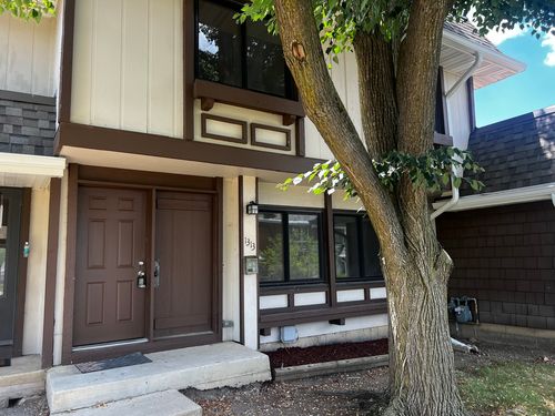 1313 Court P, Hanover Park, IL, 60133-5439 | Card Image