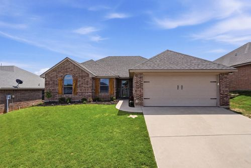 1013 Inverness Dr, Weatherford, TX, 76086-5496 | Card Image