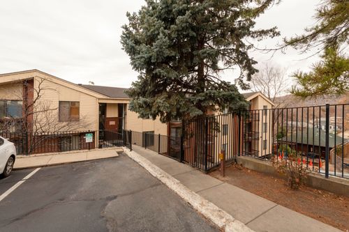 311c-425 1000, Salt Lake City, UT, 84102-3011 | Card Image