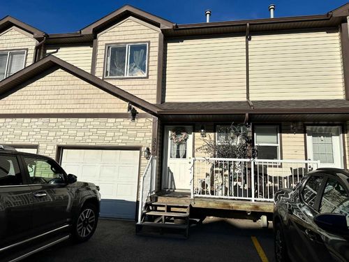 329-10150 121 Ave, Grande Prairie, AB, T8V8H2 | Card Image