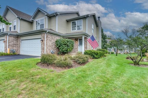 151 Sussex Ct, Roselle, IL, 60172-4002 | Card Image