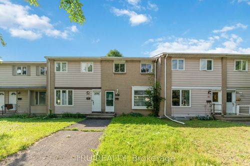 950 Meadowlands Dr, Ottawa, ON, K2C0K3 | Card Image
