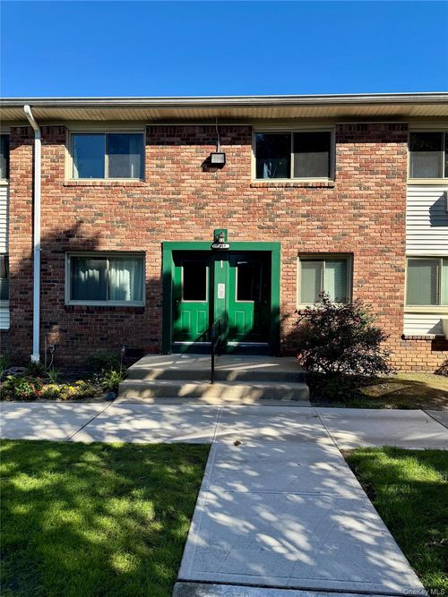 34a-2449I Union Blvd, Islip, NY, 11751-3137 | Card Image