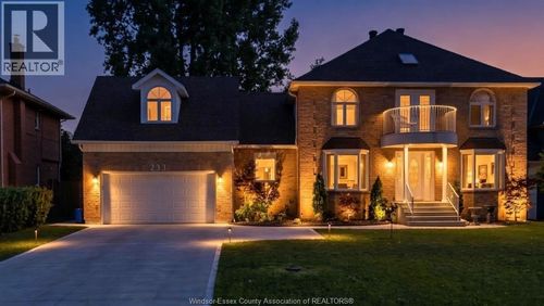 233 Old Tecumseh Rd, Windsor, ON, N8N3S9 | Card Image