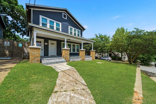 1302 20th St, Huntsville, TX, 77340-4389 | Card Image