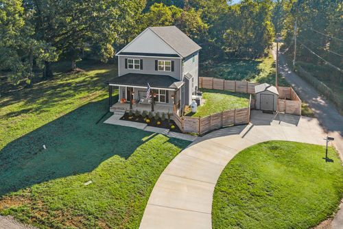 165 Cross Ln, CLARKSVILLE, TN, 37040-7641 | Card Image