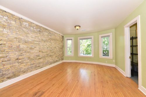 2772 N Bremen St, Milwaukee, WI, 53212-2606 | Card Image