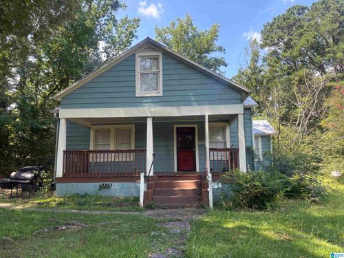 504 Blackmon Cir, ADAMSVILLE, AL, 35005-2310 | Card Image